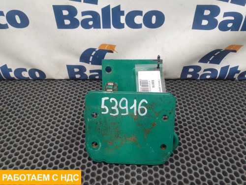Петля двери